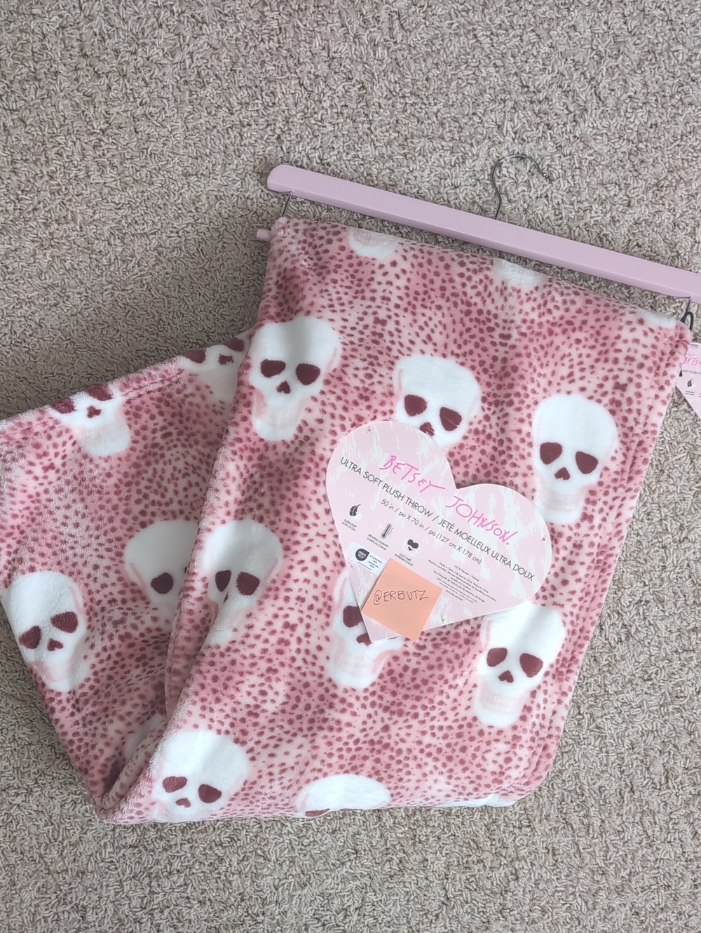 Betsey Johnson Pinkoween Cheetah Print Skull Oversized Plush Throw Blanket 💀